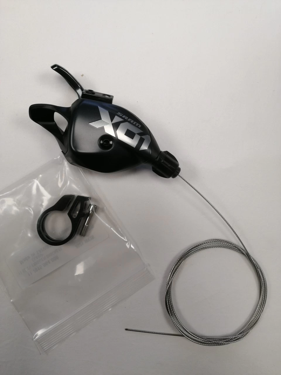 SRAM Daumenschalthebel "X01 Eagle" 12-fach, X-Actuation Technology Lunar 1 SRAM Daumenschalthebel "X01 Eagle" 12-fach, X-Actuation Technology Lunar