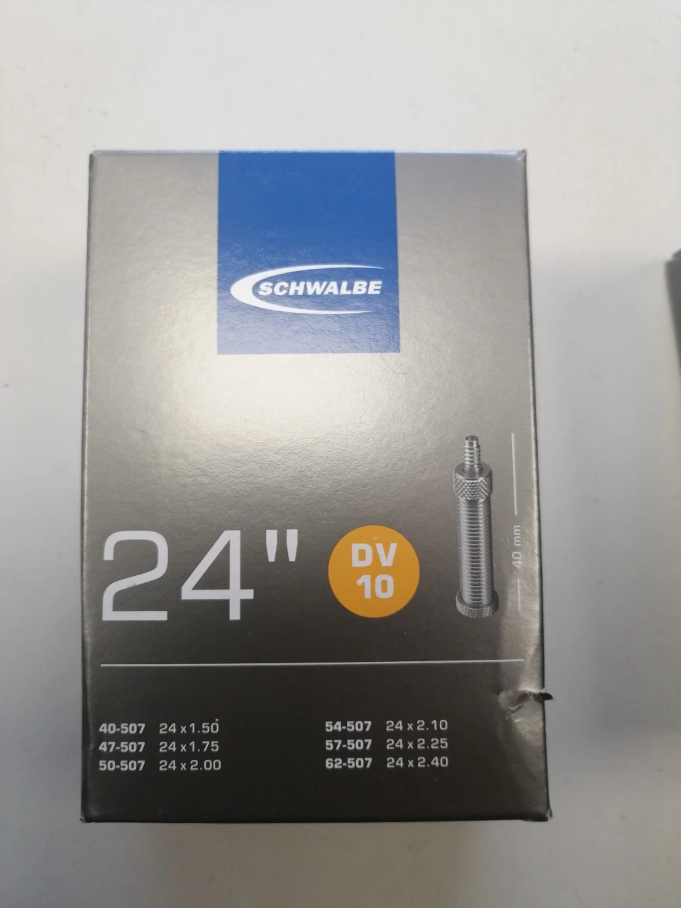 Schwalbe Fahrradschlauch DV Ventil Nr. 10 24" 40 Mm 40/62-507 1 Schwalbe Fahrradschlauch DV Ventil Nr. 10 24" 40 Mm 40/62-507