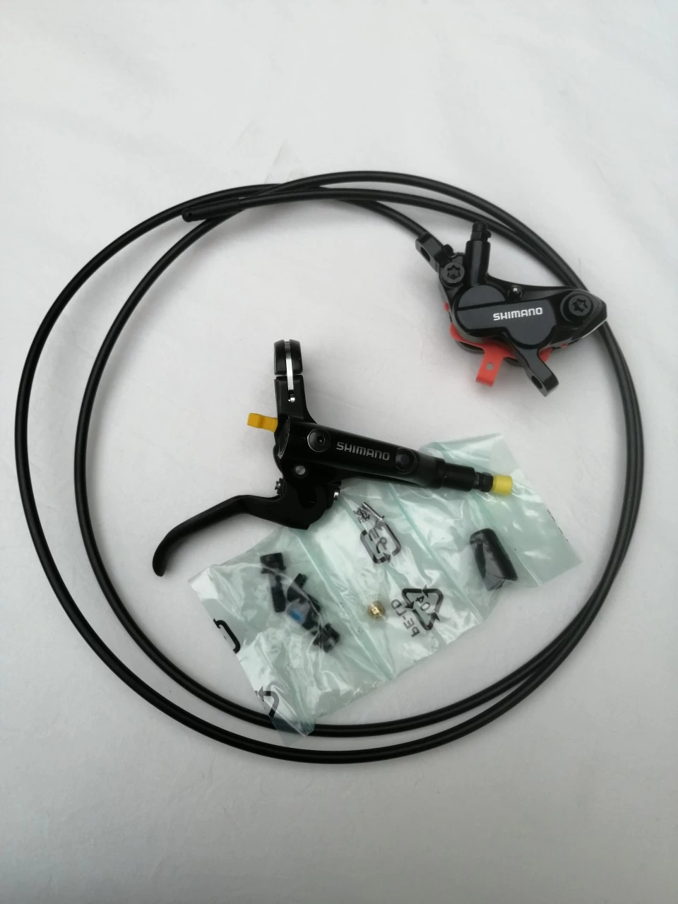 Shimano Hydraulische Scheibenbremse MT501 Vorn 1 Shimano Hydraulische Scheibenbremse MT501 Vorn