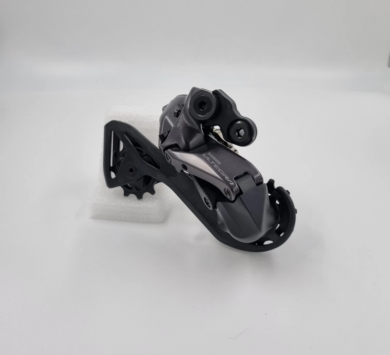 Shimano Schaltwerk ULTEGRA Di2 RD-R8150 12Fach 1 Shimano Schaltwerk ULTEGRA Di2 RD-R8150 12Fach