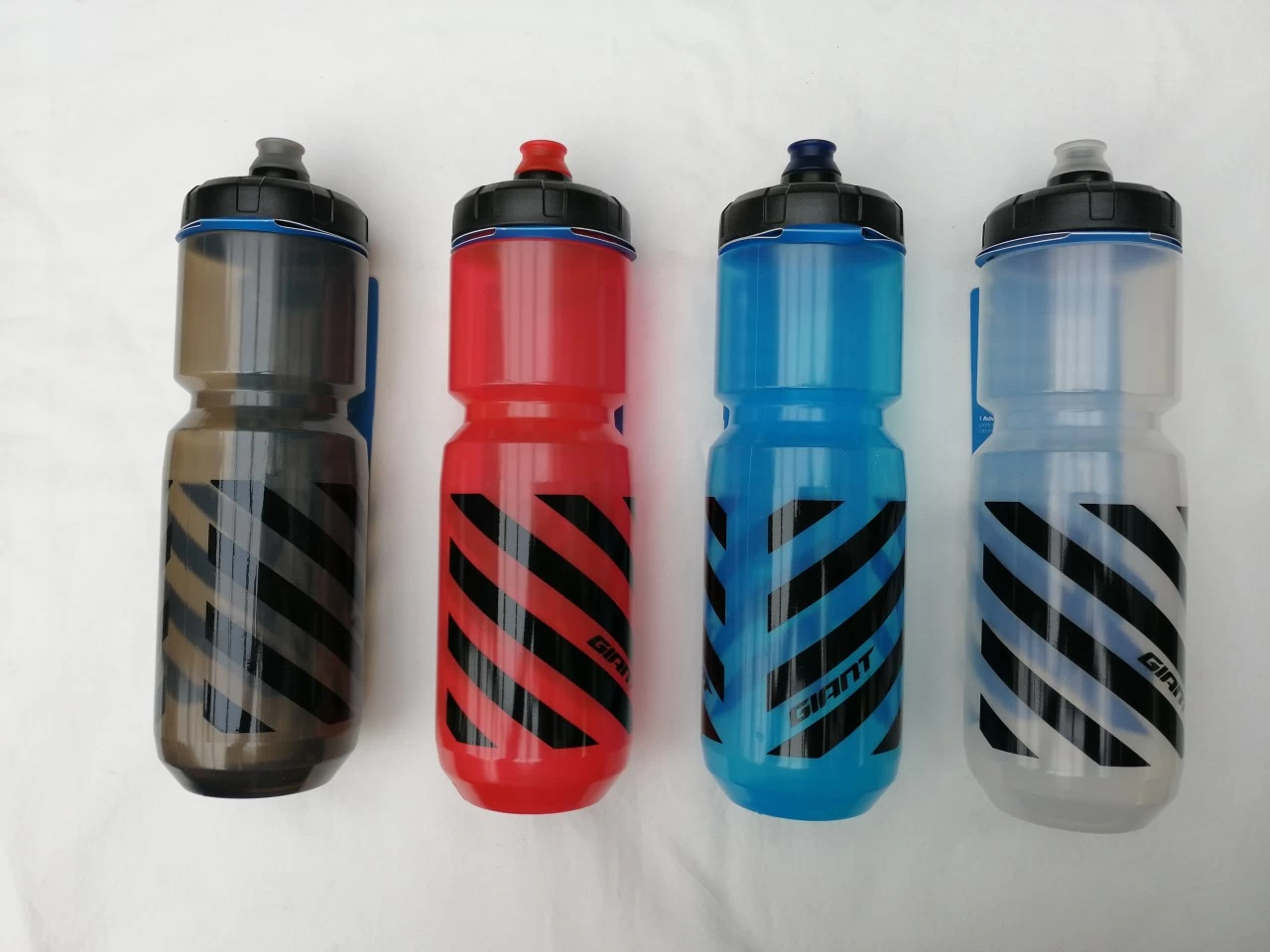 Giant DoubleSpring Trinkflasche 750 Ml *BPA Frei* 1 Giant DoubleSpring Trinkflasche 750 Ml *BPA Frei*