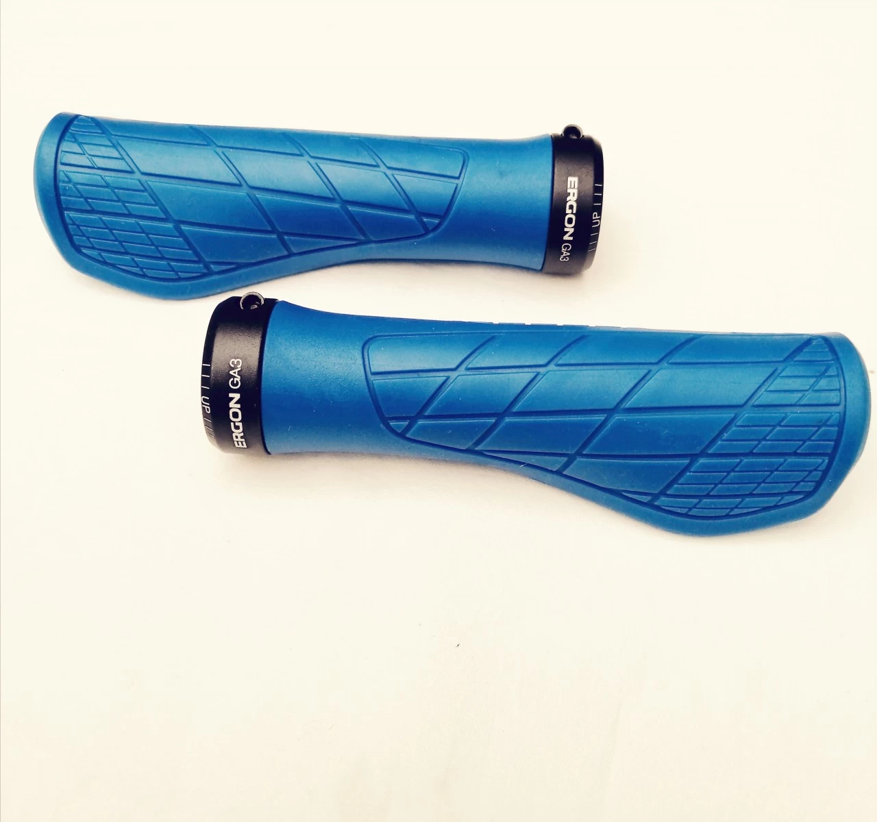 Ergon GA3 Small Ergonomischer Lenkergriff 5 Ergon GA3 Small Ergonomischer Lenkergriff – Bild 5