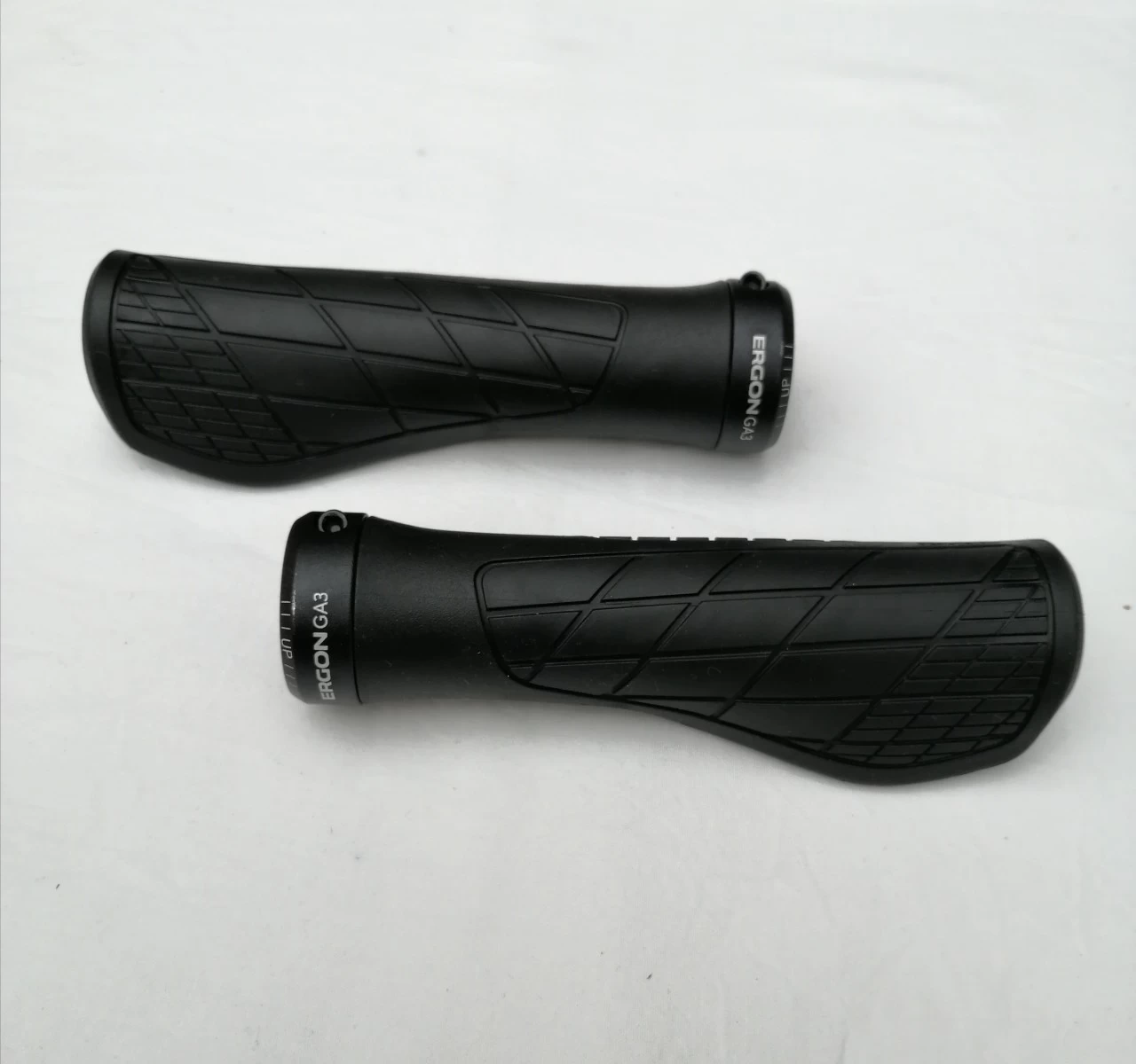 Ergon GA3 Small Ergonomischer Lenkergriff 7 Ergon GA3 Small Ergonomischer Lenkergriff – Bild 7