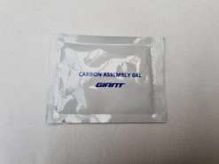 Giant Carbon Alu Montagepaste 5g