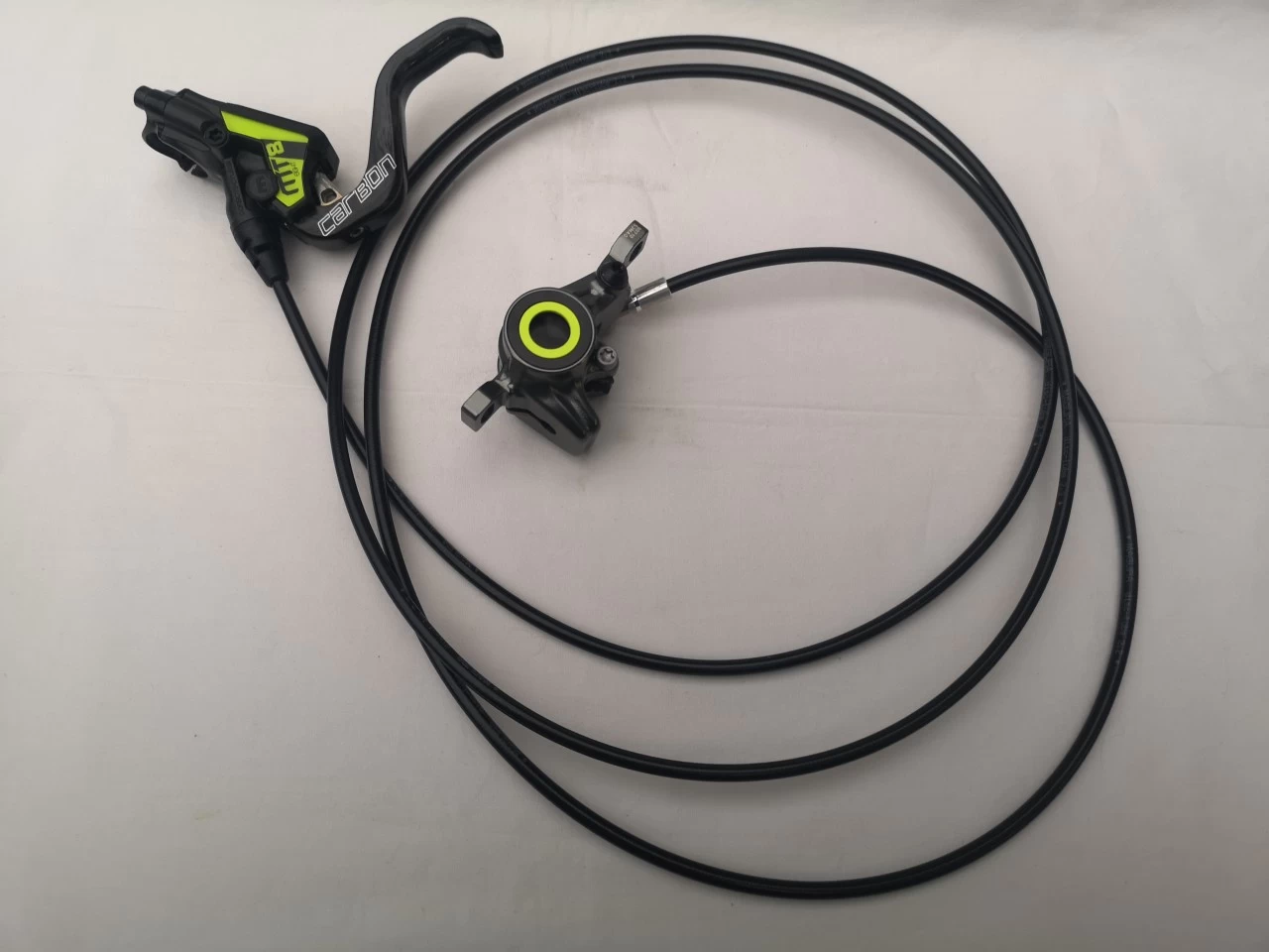 Magura MT8 SL 1-Finger HC Carbon-Hebel, Links/rechts 2.200 Mm Einzelbremse 2 Magura MT8 SL 1-Finger HC Carbon-Hebel, Links/rechts 2.200 Mm Einzelbremse – Bild 2