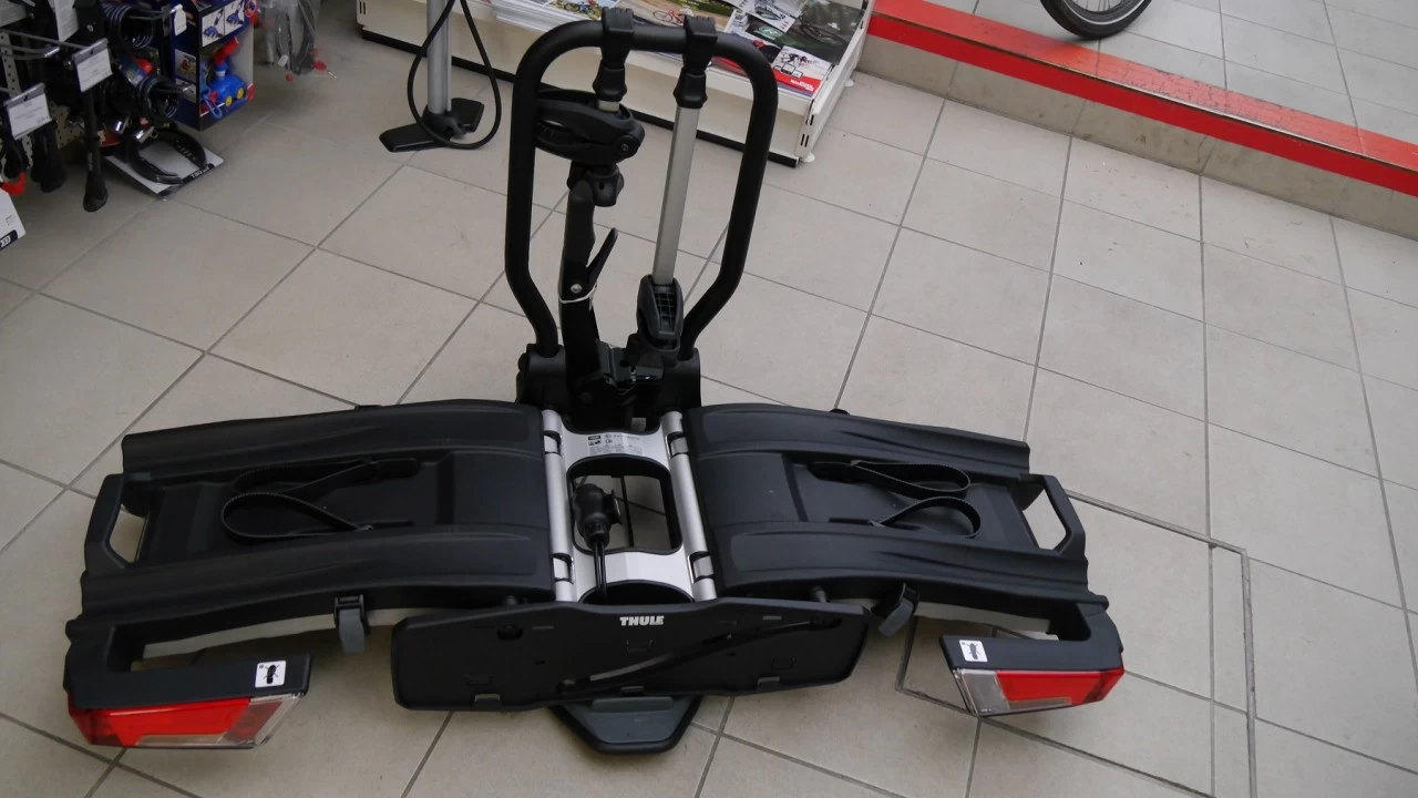 Thule Heckträger Easy Fold XT 2 933 F 2 Fahrräder 3 Thule Heckträger Easy Fold XT 2 933 F 2 Fahrräder – Bild 3