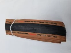 Schwalbe Rennradreifen Pro One Tubeless HS 493 25-622 Braune Seitenwand