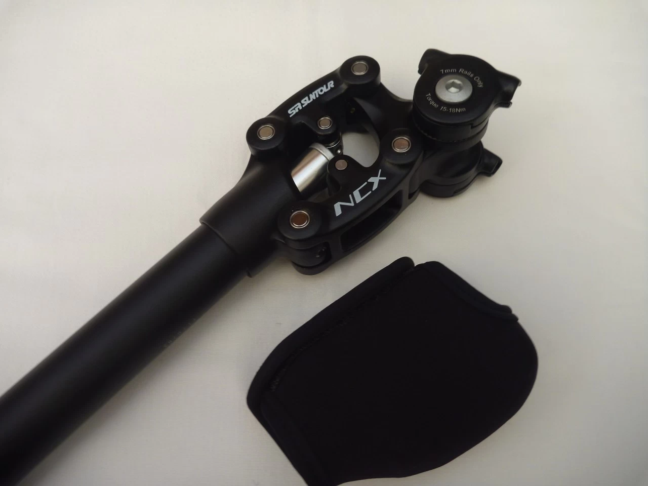 SR Suntour 27,2 Mm SP12-NCX Parallelogramm Federsattelstütze 1 SR Suntour 27,2 Mm SP12-NCX Parallelogramm Federsattelstütze